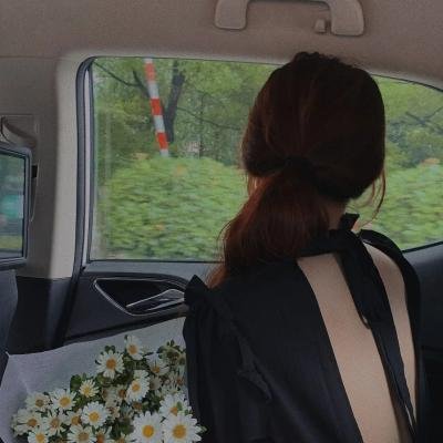 街拍现场实拍：流量艺人言论翻车，全网玩梗